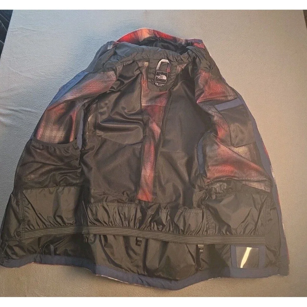 The North Face Tight Ship Jacket Mens Med Red Blue Plaid Snowboard NWOT Hyvent